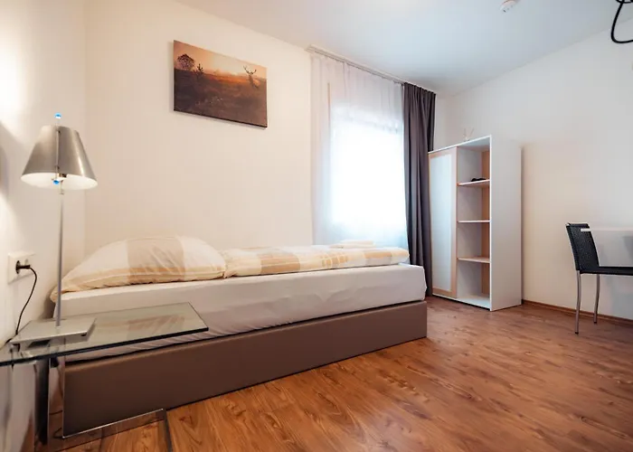 Three Corners Гостевой дом Гренцах-Вилен